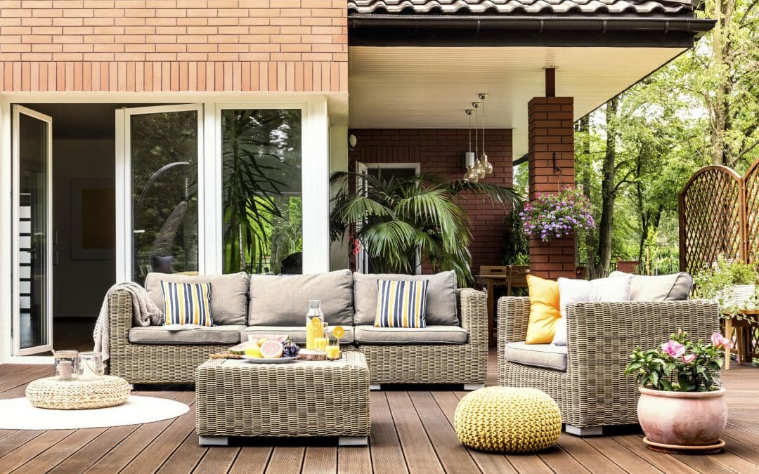 Florida-Friendly Plants for Your Patio That Look Good All Year